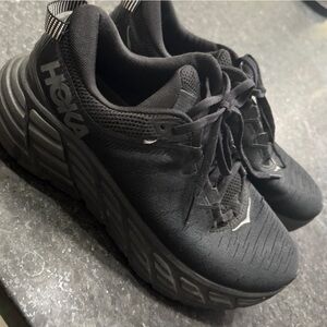 COPY - WOMEN GRAVITRON HOKA BARELY USED W9 TRIPLE BLACK